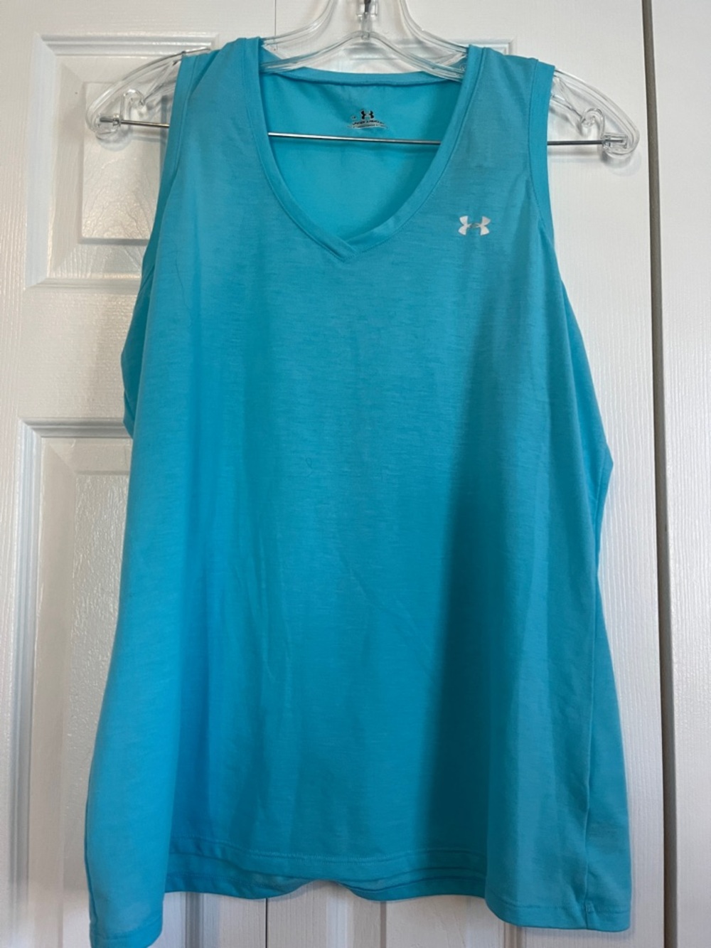 Under Armour Women’s Teal V-Neck Performance Tank Top